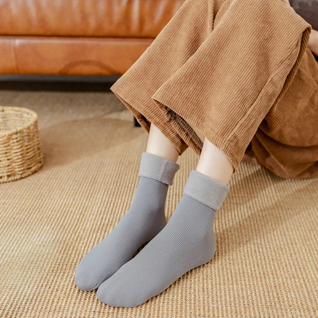 4 Pairs - Winter Woolen Thermal Fleece Socks – Ultra Warm, Soft & Thick Heat Socks for Men & Women